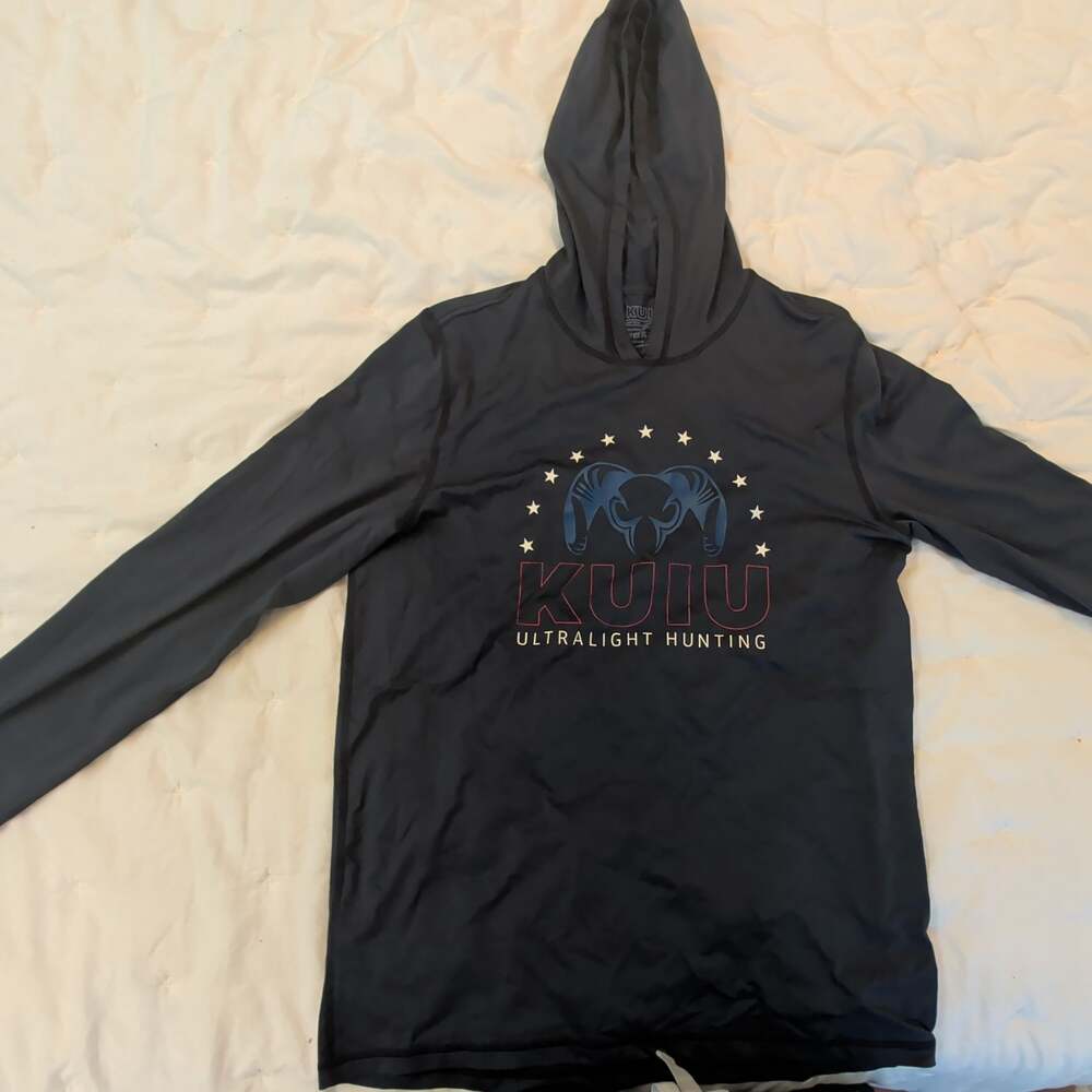 KUIU AP Tech Cool-Touch Anti-Odor UPF50+ Ultralight Hunting Long Sleeve Hoodie